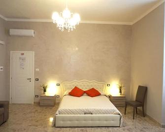Residence Stendhal Guest House - Civitavecchia - Habitación