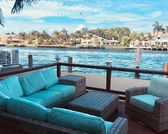 Holiday Isle Yacht Club - Fort Lauderdale - Balcony