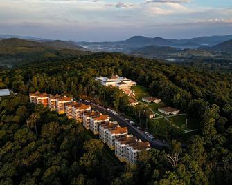 Art of Living Retreat Center - Boone