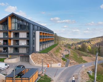Rentplanet - Apartamenty Izerski Resort - Świeradów-Zdrój - Edificio