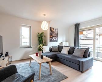 Jette Expo Duplex Residence - Brussels - Living room
