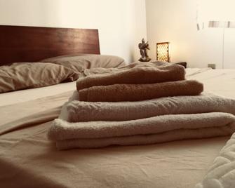 Apartment with balcony in the center - Florianopolis - Bedroom