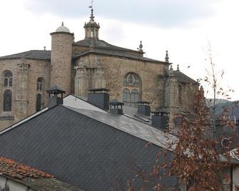 Hostal Burbia - Villafranca del Bierzo
