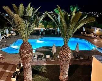 Leonidas Hotel & Studios - קוס - בריכה