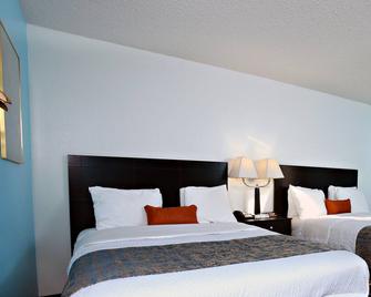Coratel Inn & Suites By Jasper Newton - 2 Queen Bed Ns - Newton - Спальня