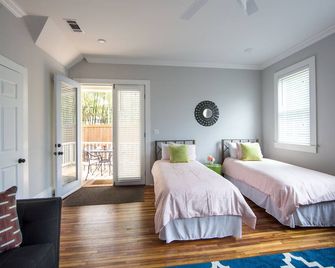 Gorgeous New 3BR/2.5ba Reno-Walking Distance to FQ - New Orleans - Kamar Tidur