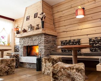 Boutique Hotel Il Riccio - Adults Only - Roccaraso - Лоббі
