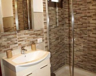 Al Bosco delle Api - Armento - Bathroom