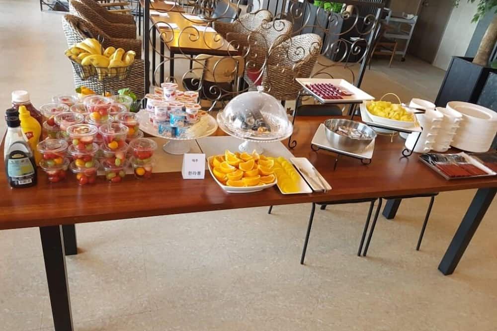 Hotel Wooyeon Flora - Boryeong - Buffet