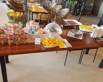 Hotel Wooyeon Flora - Boryeong - Buffet
