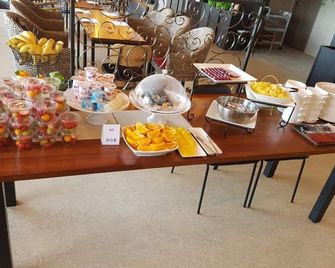 Hotel Wooyeon Flora - Boryeong - Buffet