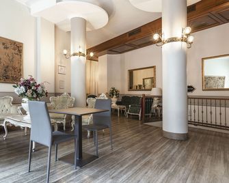 Mokinba Hotels King - Milan - Dining room