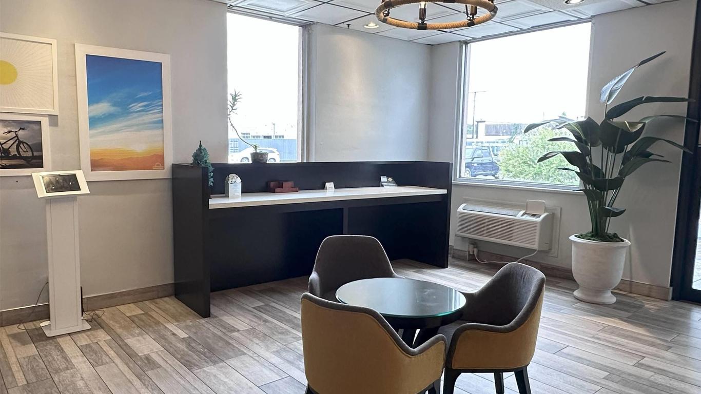 Days Inn by Wyndham Southington