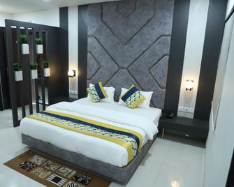 Hotel Singhnature - Khandwa - Bedroom