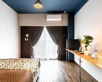 Mr.Kinjo In Matabee - Nago - Habitación