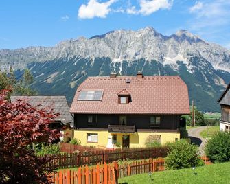 Holiday Home Landhaus Prieger by Interhome - Öblarn - Edificio