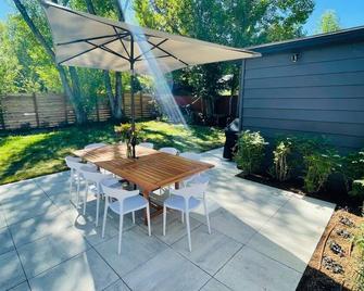 New Property For Jackson Hole Property Management Renovated! Big Back Yard Oasis - Jackson - Patio