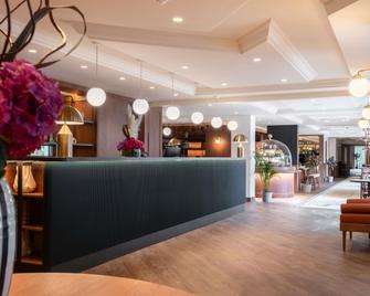Hôtel Mercure Rouen Centre Champ-de-Mars - Rouen - Front desk