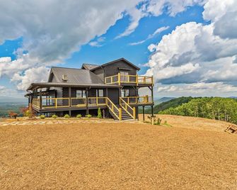 Mountain Top Haven Retreat - Morganton - Edificio