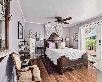 Crane Creek Inn Waterfront Bed & Breakfast - 墨爾本 - 臥室