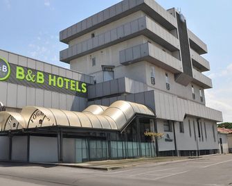 B&b Hotel Treviso Al Fogher - Treviso - Budova