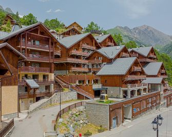 Residence Odalys La Cascade de Vaujany - Vaujany - Building