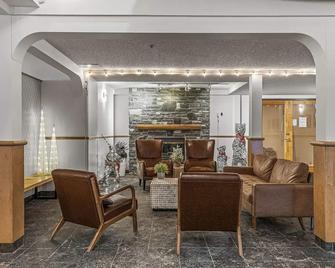 W118 New! Central Canmore- Light Industrial Hotel Room - Canmore - Lobby