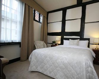 Crown Hotel - Nantwich - ห้องนอน
