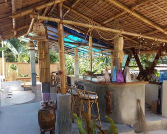 La Colonial Resort - El Nido - Bar