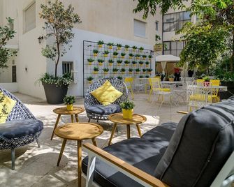 Dizengoff square boutique - aparthotel - תל אביב - פטיו