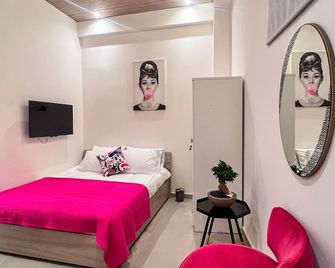Fuchsia - Beirut - Bedroom