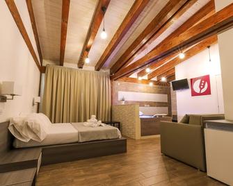 Il Semaforo Sila Hotel - Taverna - Habitación
