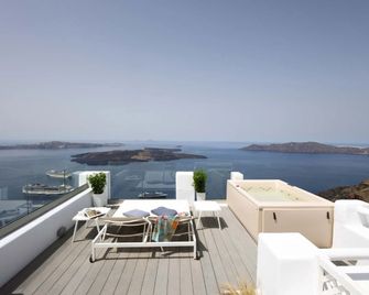 Aeifos Boutique Hotel - Imerovigli - Balcón