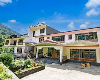 Townhouse Pelling Kanchenjunga Mountain View - Pelling - Building