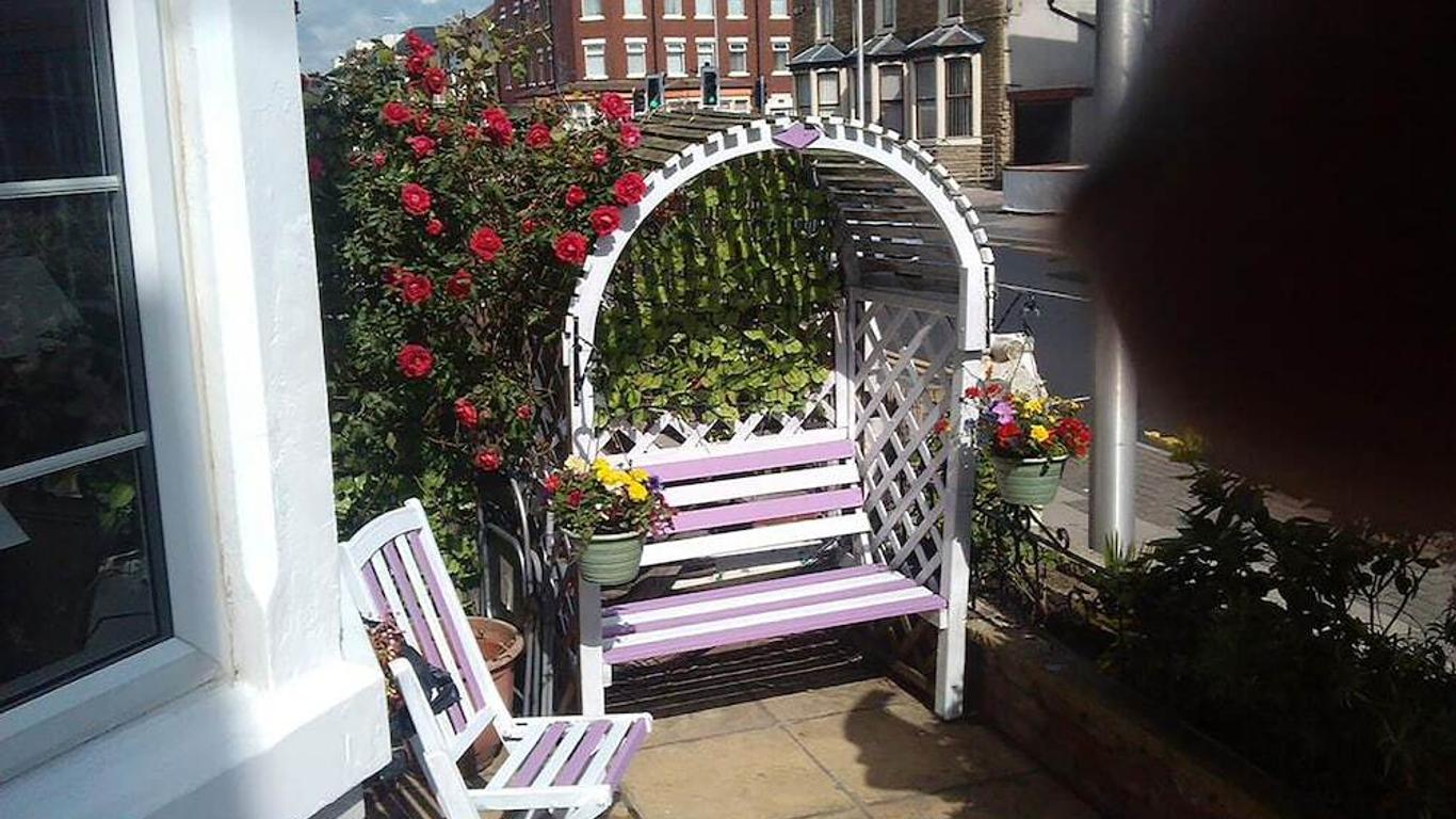 Daville Hotel Blackpool