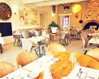 Logis Hôtel-Restaurant La Sapinière - Remilly-Aillicourt - Restaurant