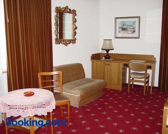 Plonerhof - Lagundo - Sala de estar