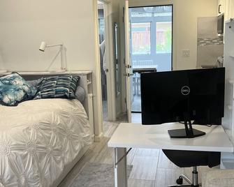 New Studio ADU on Lighthouse Field Easy Walk to the Beaches - Santa Cruz