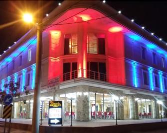 Grand Beyaz Saray Otel - Düzce - Edificio