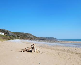 Sea View - 1 Bed Suite - Ocean Breeze - Port Eynon - Port-Eynon - Beach