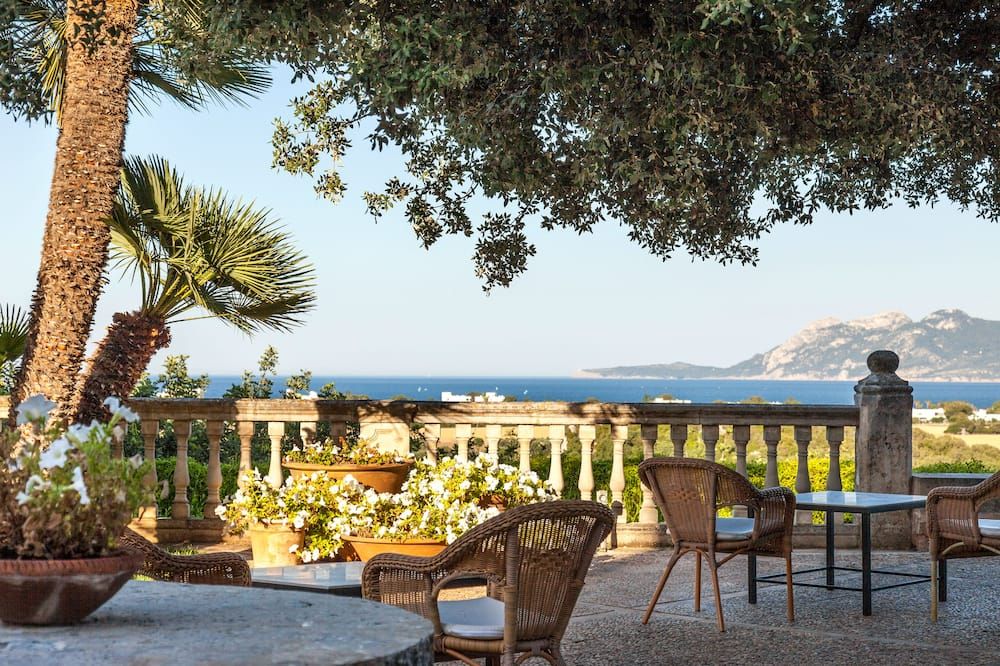 أوتل يينايري - Port de Pollença - شرفة