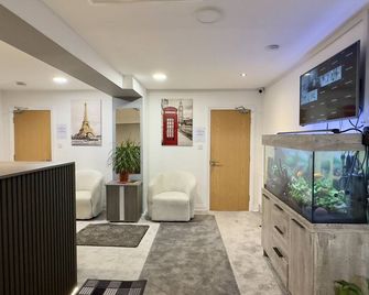 Heathrow Travellers Hub - Hounslow