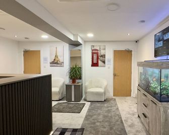 Heathrow Travellers Hub - Hounslow