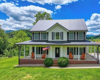 Riverfront home on South Holston River Perfect for Fishing, Hiking, Relaxing - Bristol (Tennessee) - Edificio