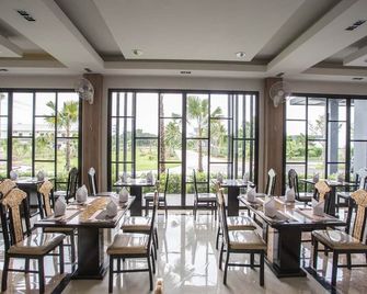 Eireann Boutique Hotel - פראקון צ'אי - מסעדה