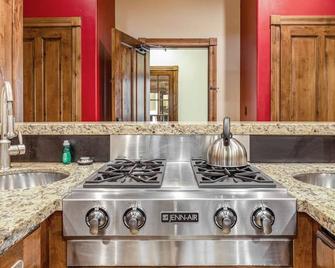 Downtown Jackson - 2 Bedroom Suite - Jackson - Küche