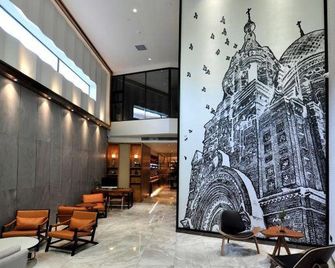 Yitel Hotel (Harbin Civil Aviation Building Provincial Government) - Harbin - Reception