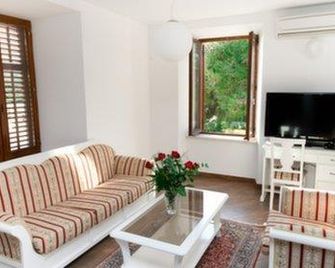 Apartments Vila Riva - Slano - Living room