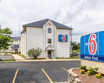 Motel 6 Streetsboro, OH - Streetsboro - Building