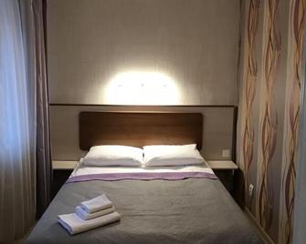 Grad Hotel - Tsjerepovets - Slaapkamer